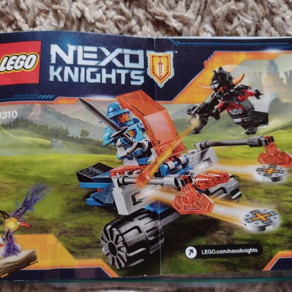 LEGO Nexo Knights #70310 "Knighton Battle Blaster" set - Picture 2 of 2